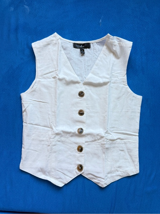 Lulus Jackets & Blazers - Lulu's Cream Button-Front V-Neck Vest